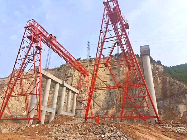 <b>浙江湖州门式起重机厂家120吨花架龙门吊跨度4</b>