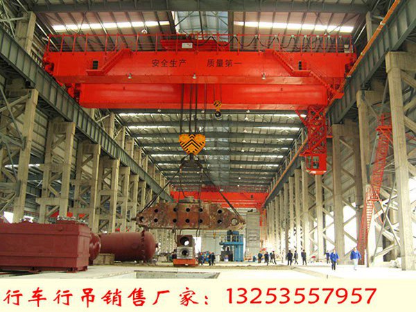 <b>甘肃金昌行车行吊销售厂家20吨吸料天车</b>