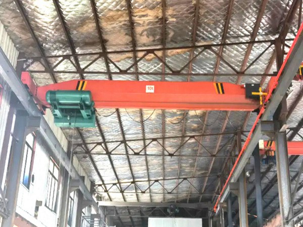 <b>贵州毕节单梁起重机厂家5吨LDA型行车行吊参数解</b>