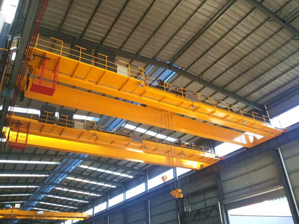 <b>广西防城港双梁起重机厂家20吨QD型航车技术参数</b>