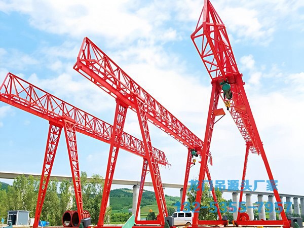 <b>福建福州龙门吊厂家10吨门式起重机结构</b>