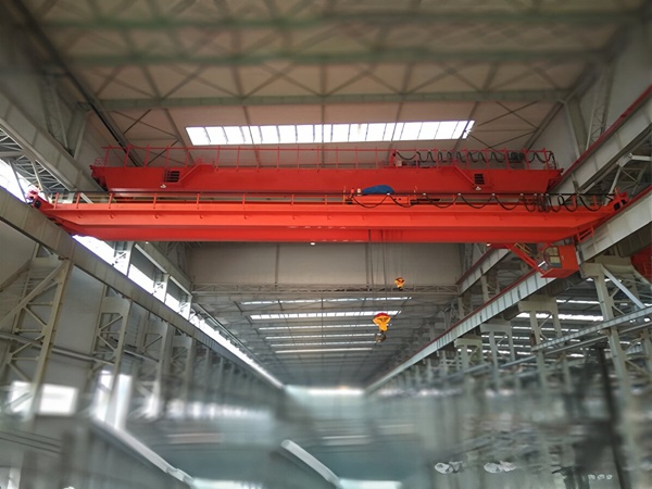 <b>福建三明行车行吊销售厂家桥式起重机分类</b>